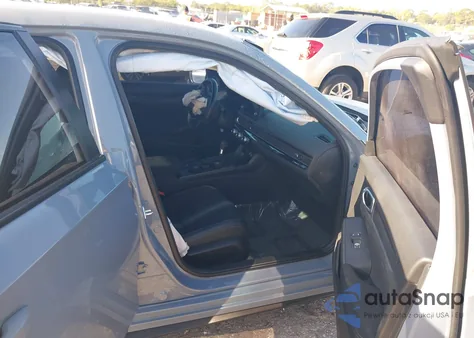 2022 Honda Civic Sport z USA, uszkodzony, nr VIN 19XFL2H8XNE013120